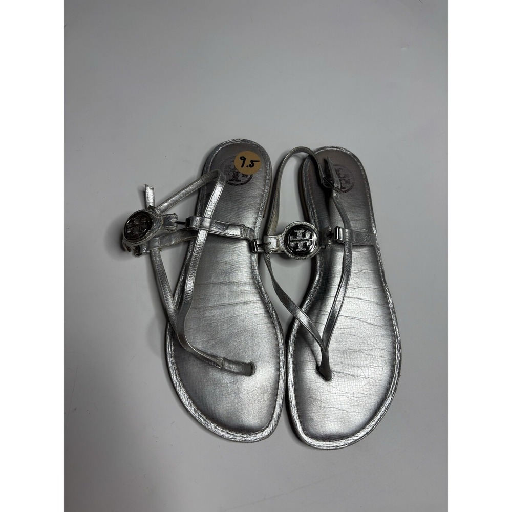 TORY BURCH Women's 9.5 M  Metallic Silver Leather T-strap Sandal Resort Cruise